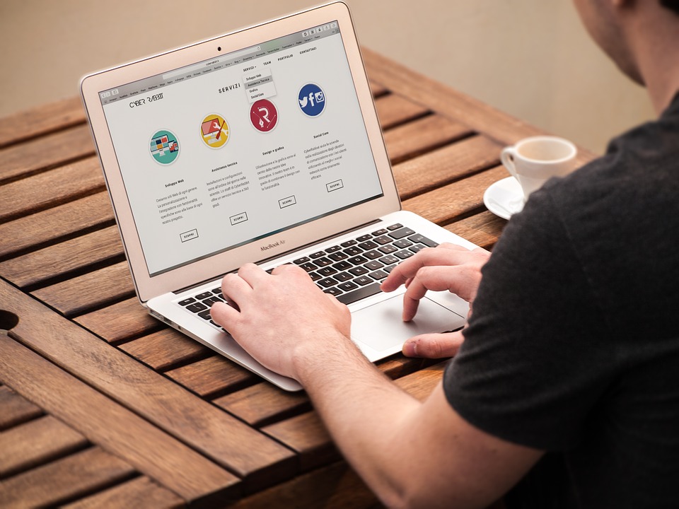 web-agency-1738168_960_720-1